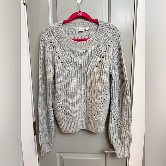 GAP Heather Gray Chunky Knit Sweater Size Small - Picture 3 of 3